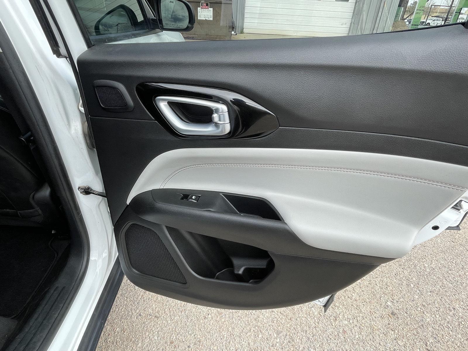 Used 2022 Jeep Compass for sale in Grand Island NE