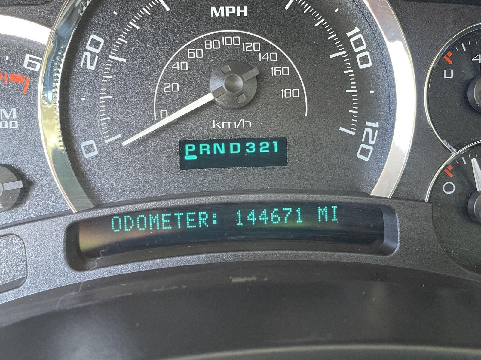 Pre-Owned 2004 Cadillac Escalade ESV for sale in Grand Island NE