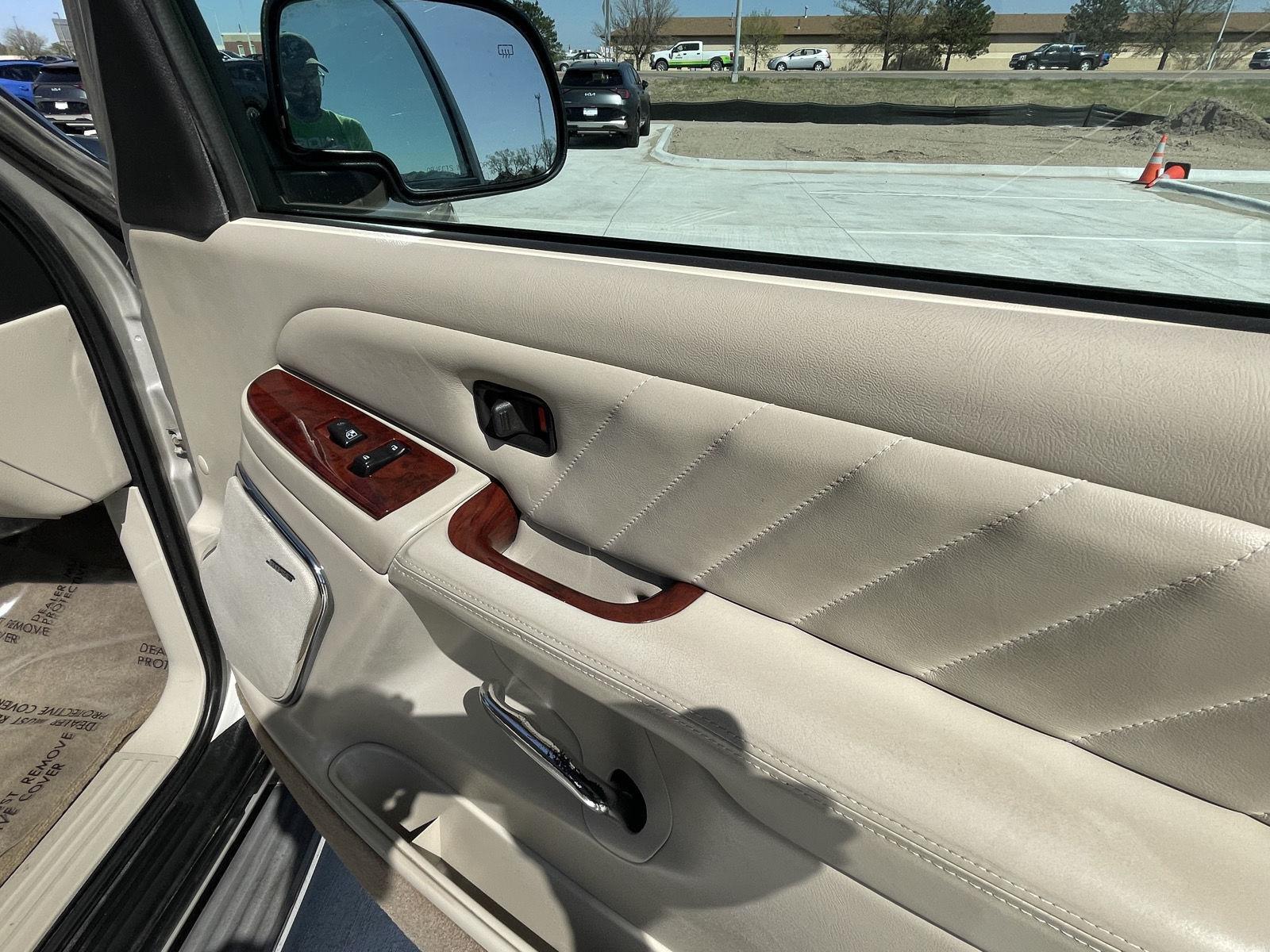 Pre-Owned 2004 Cadillac Escalade ESV for sale in Grand Island NE