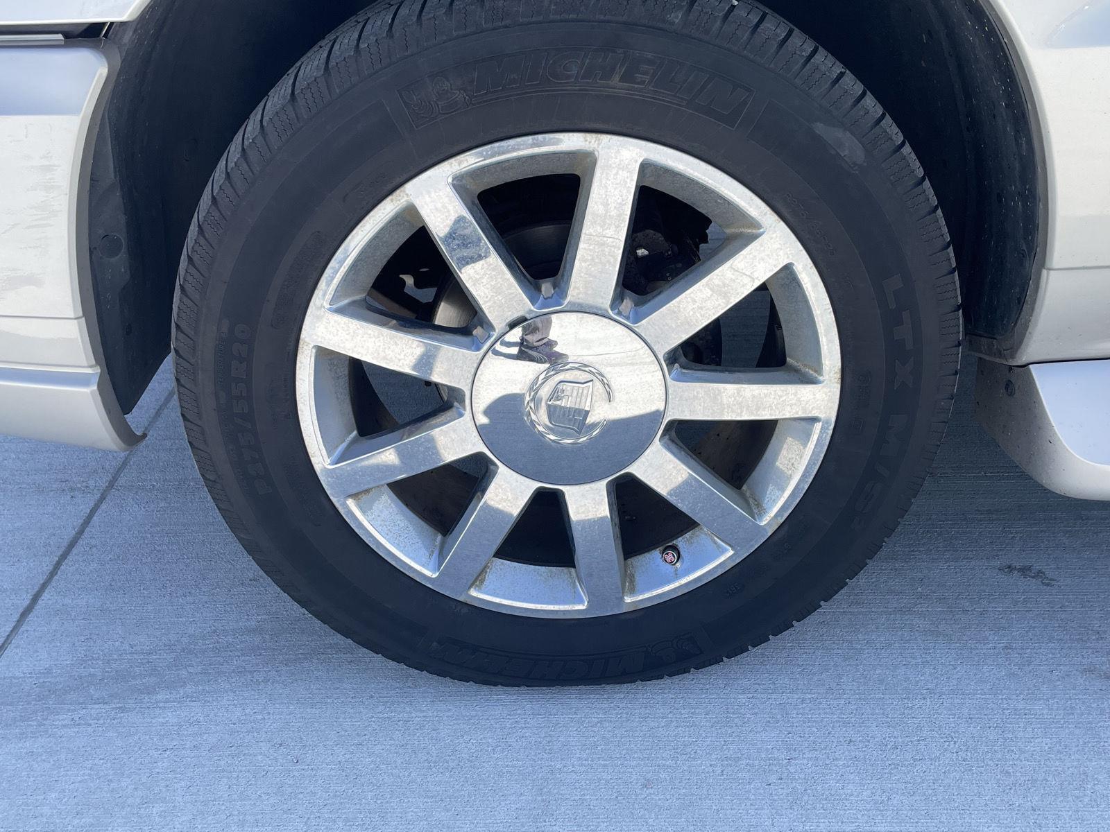 Pre-Owned 2004 Cadillac Escalade ESV for sale in Grand Island NE