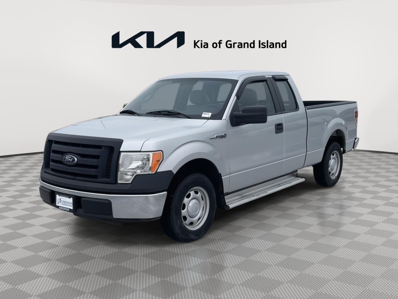 2010 Ford F-150 STX SuperCab Pickup Truck 4X2 4-Speed Automatic Overdrive