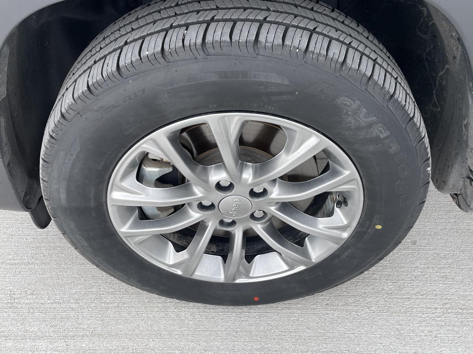Used 2021 Jeep Cherokee for sale in Grand Island NE