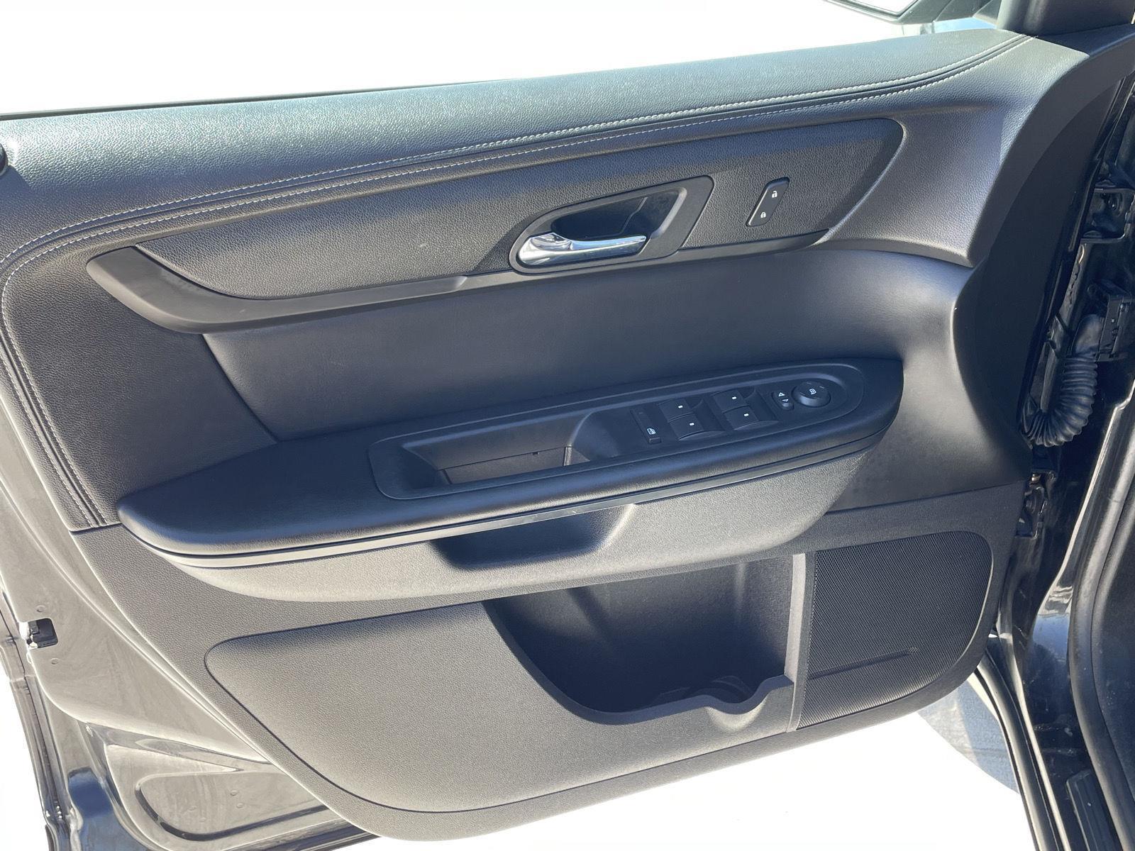Used 2014 GMC Acadia for sale in Grand Island NE