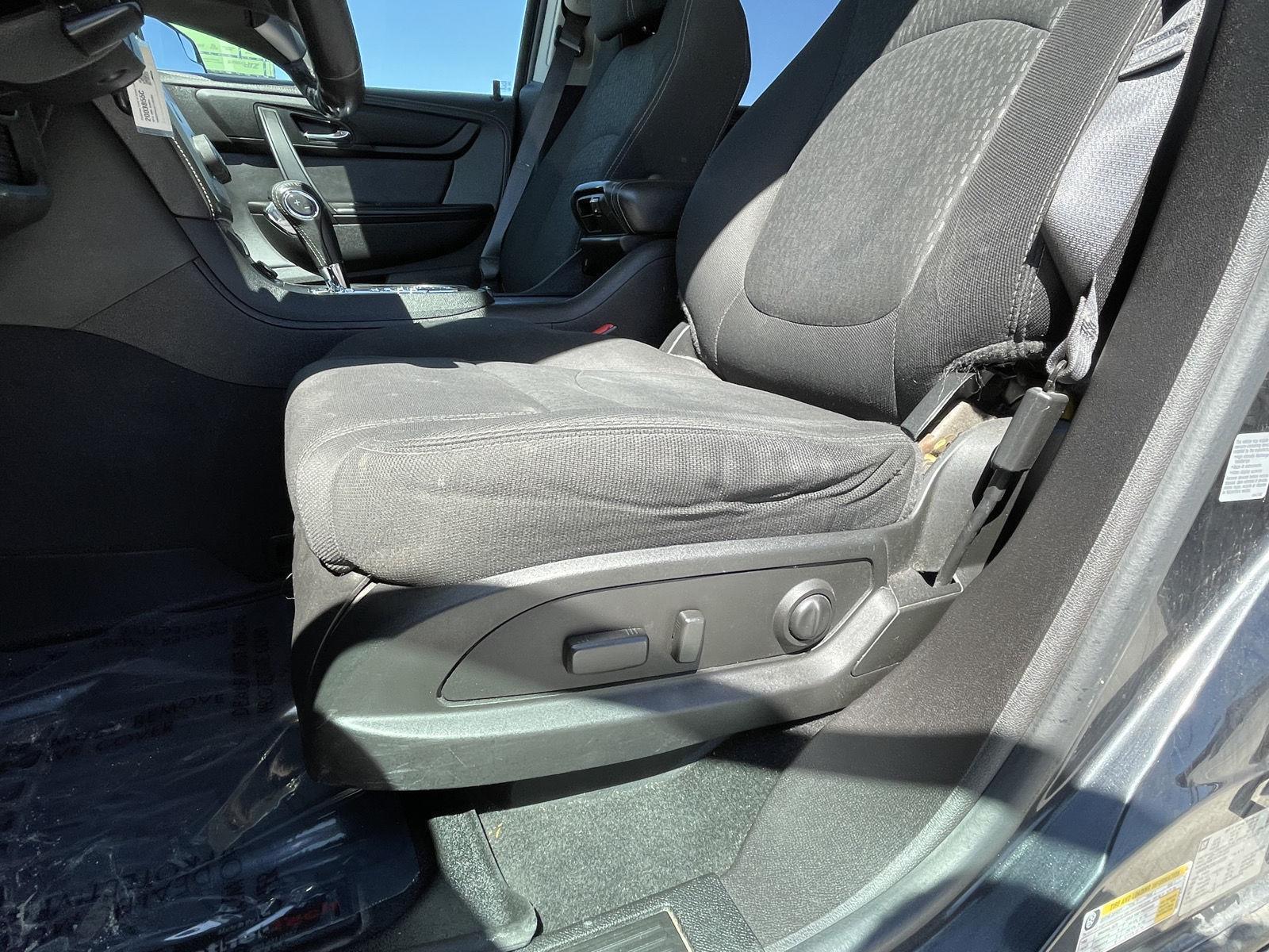 Used 2014 GMC Acadia for sale in Grand Island NE