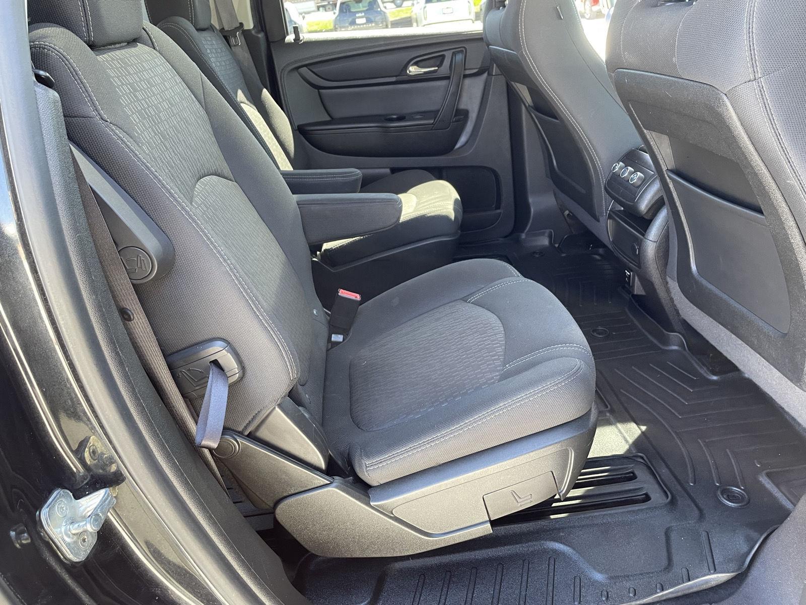 Used 2014 GMC Acadia for sale in Grand Island NE