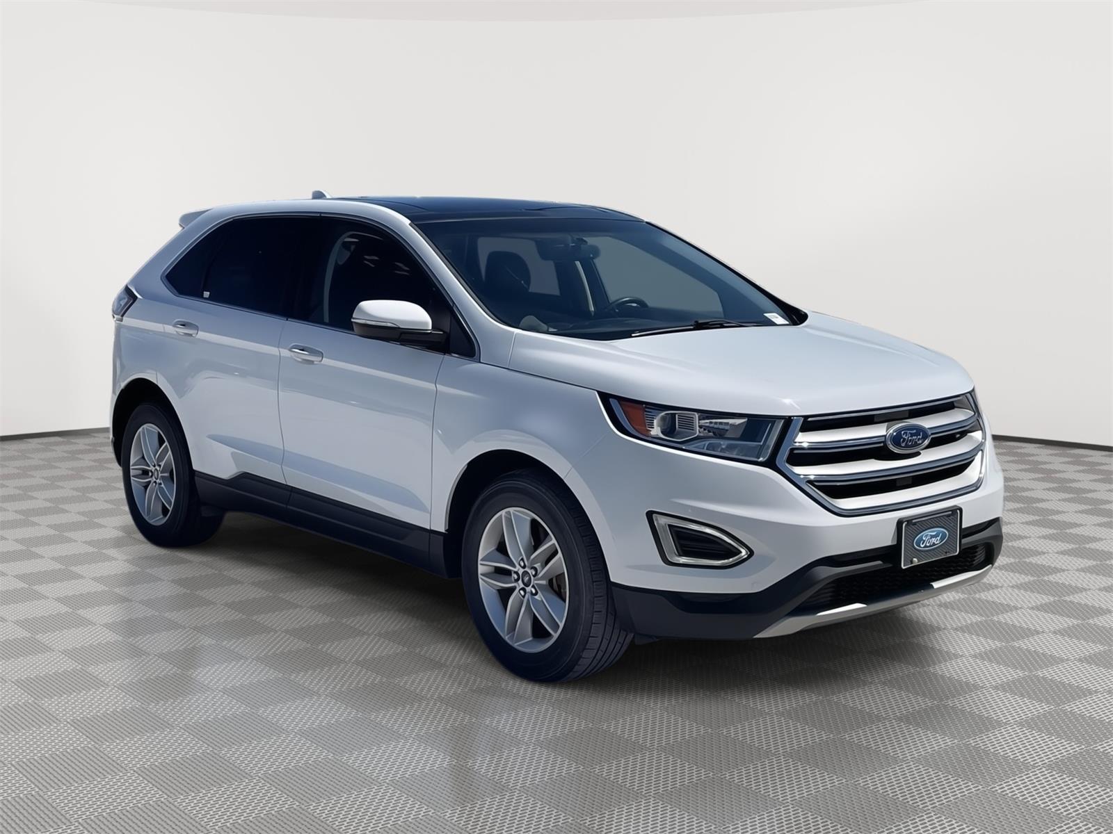 Vehicle photo 8