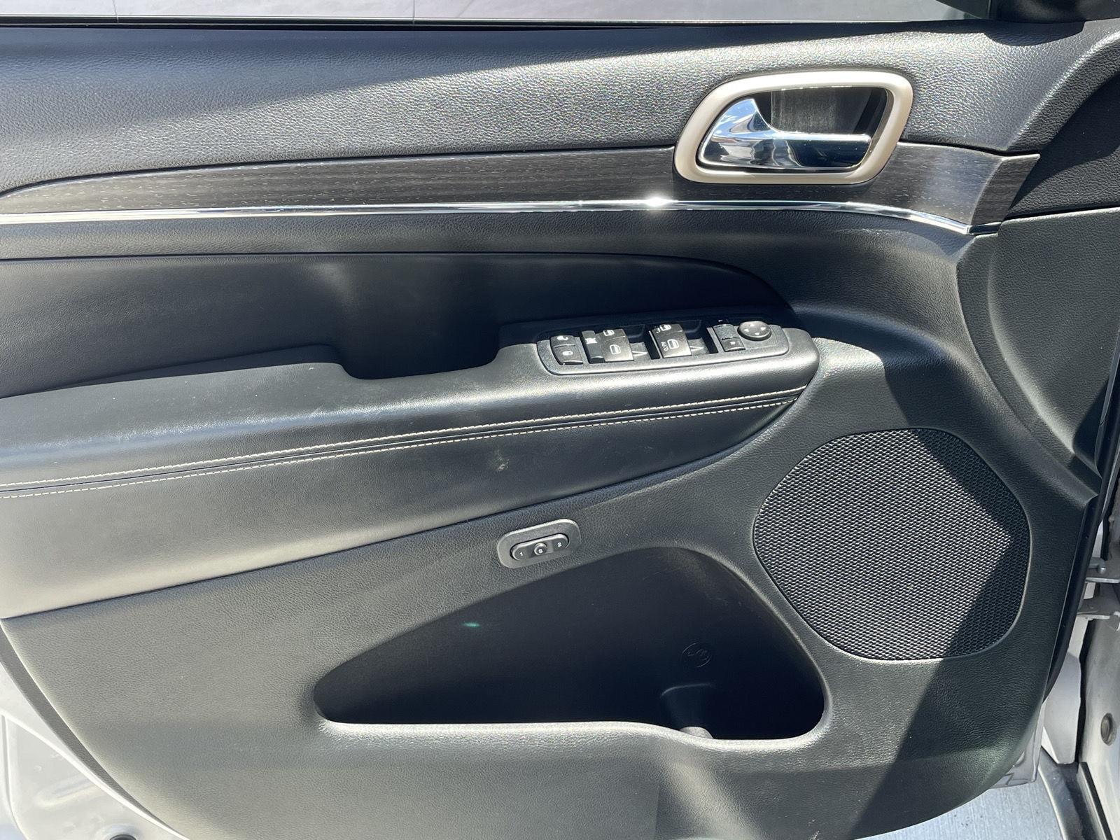 Used 2015 Jeep Grand Cherokee for sale in Grand Island NE