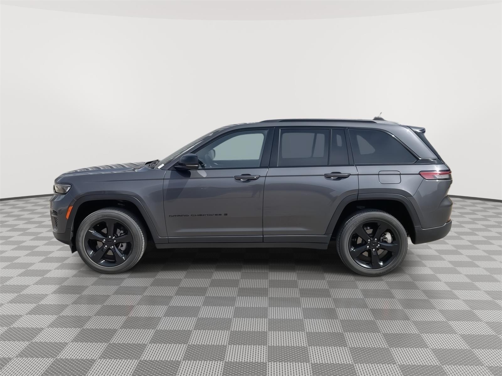 Used 2024 Jeep Grand Cherokee for sale in Grand Island NE