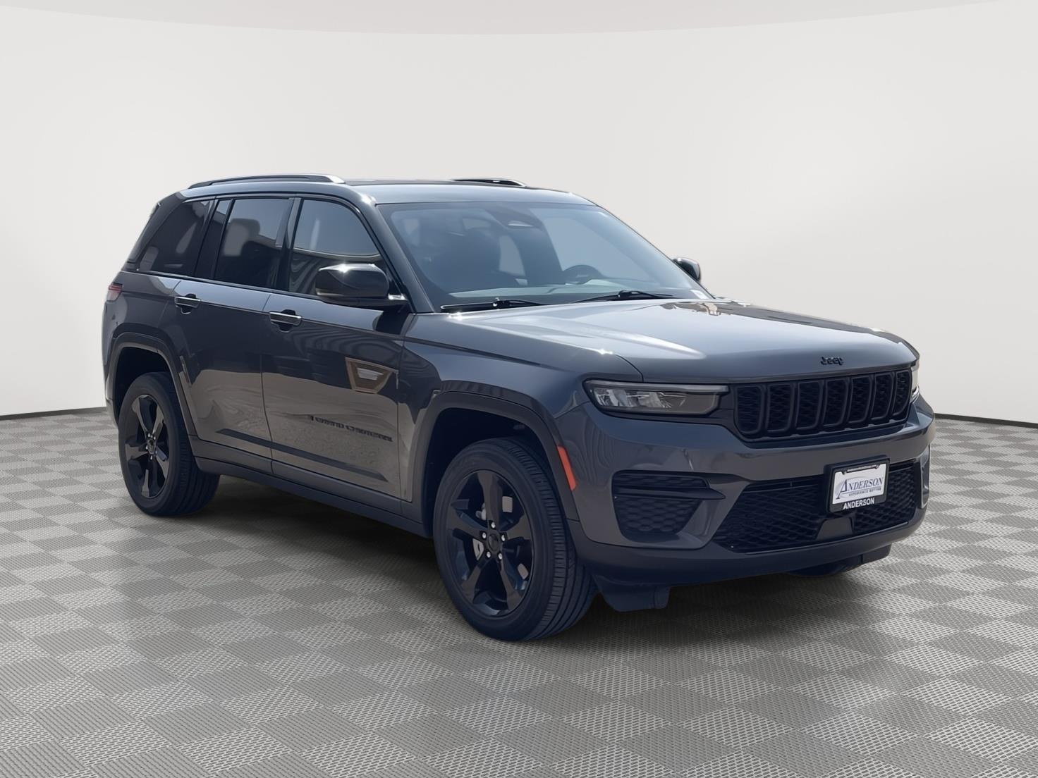 Used 2024 Jeep Grand Cherokee for sale in Grand Island NE