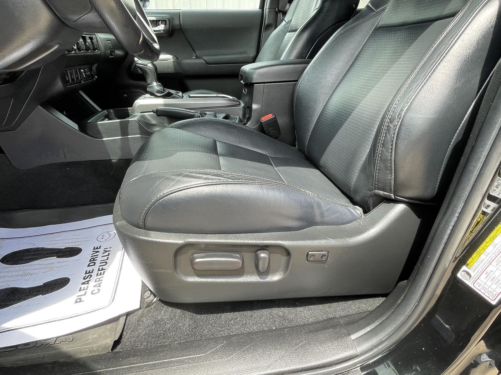 Pre-Owned 2022 Toyota Tacoma for sale in Grand Island NE