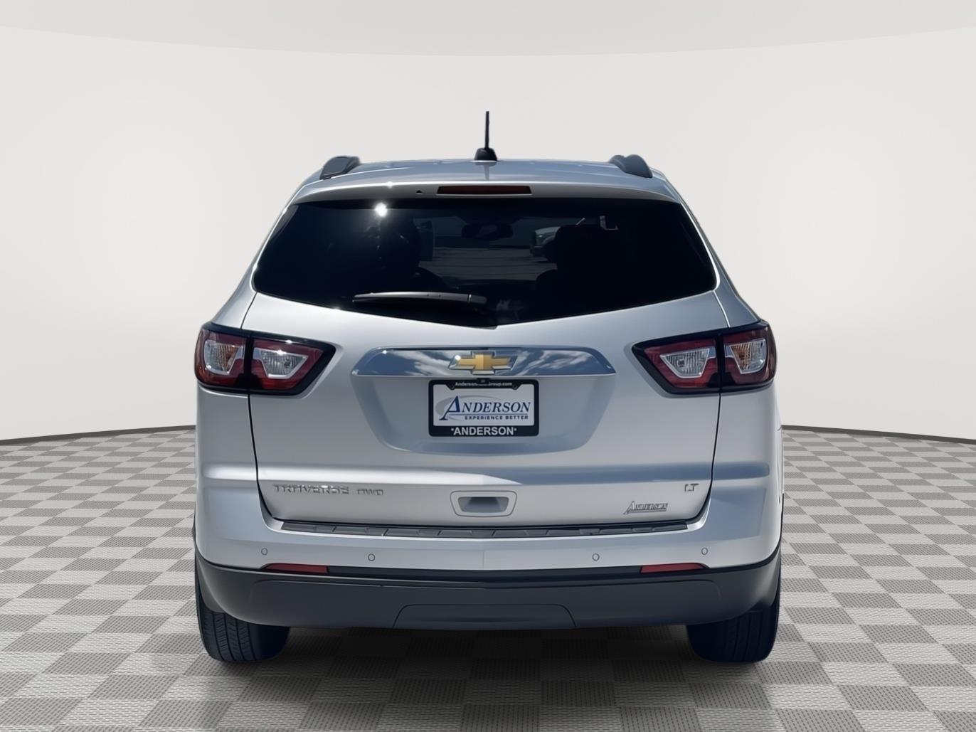 Vehicle photo 5
