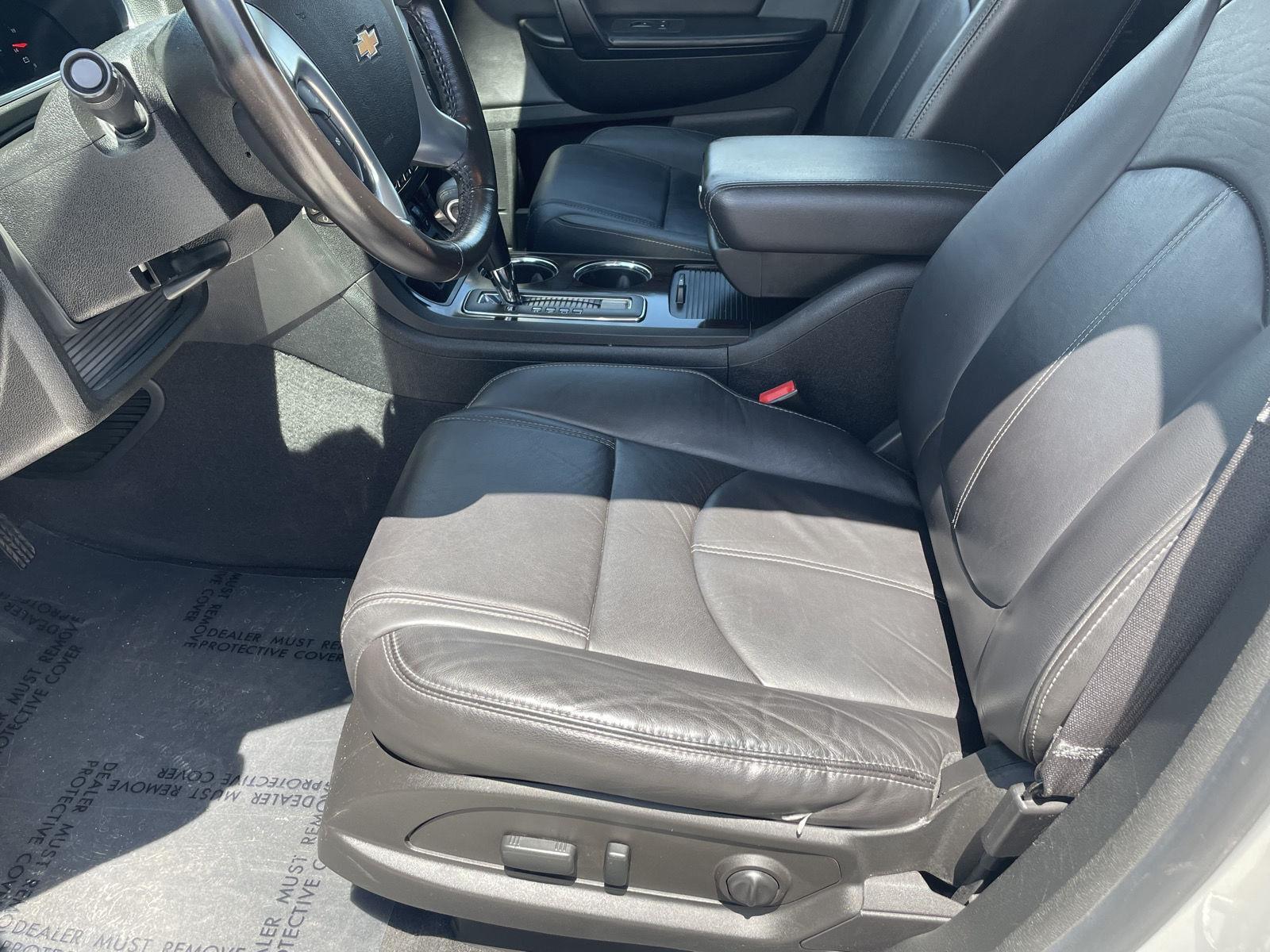 Vehicle photo 13