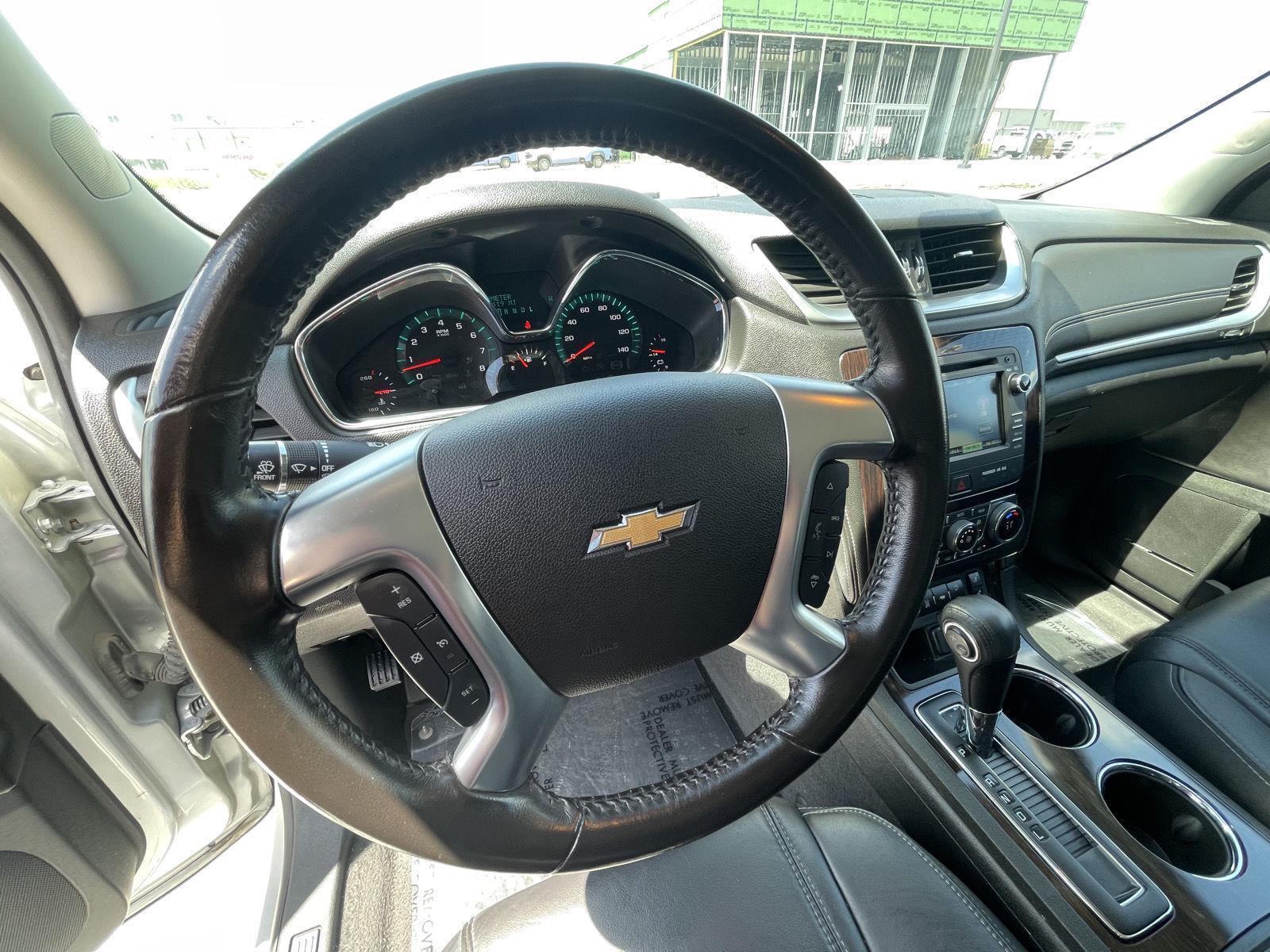 Vehicle photo 14