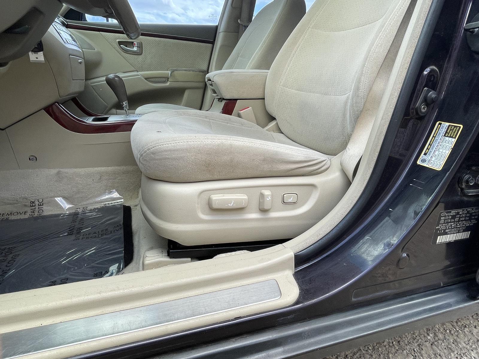 Used 2007 Hyundai Azera for sale in Grand Island NE