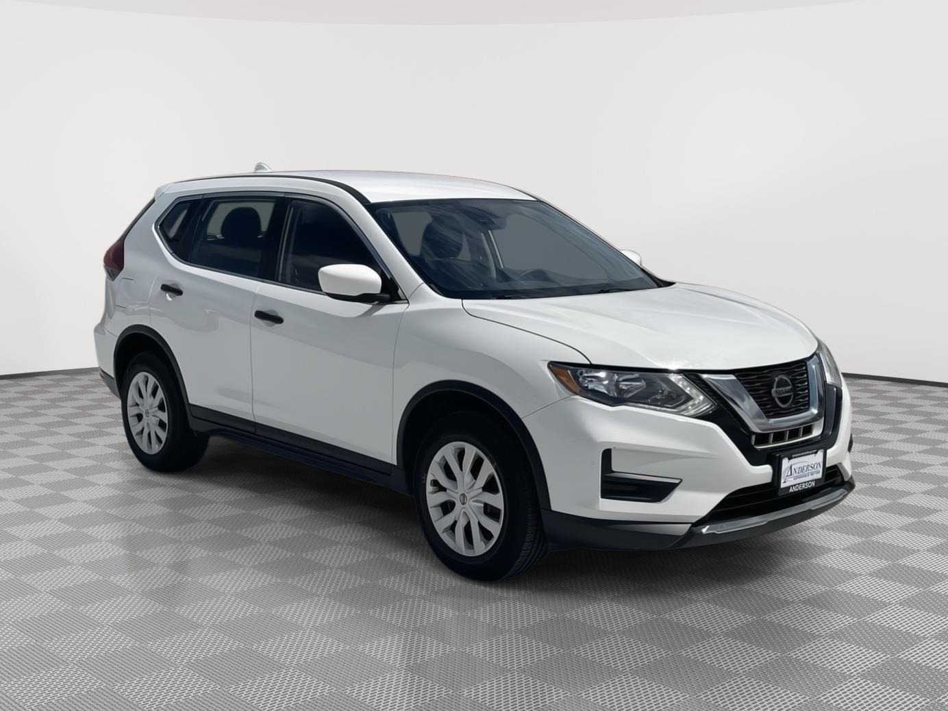 Vehicle photo 8