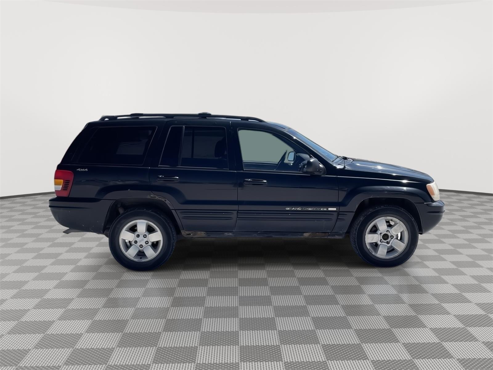 Pre-Owned 2001 Jeep Grand Cherokee for sale in Grand Island NE