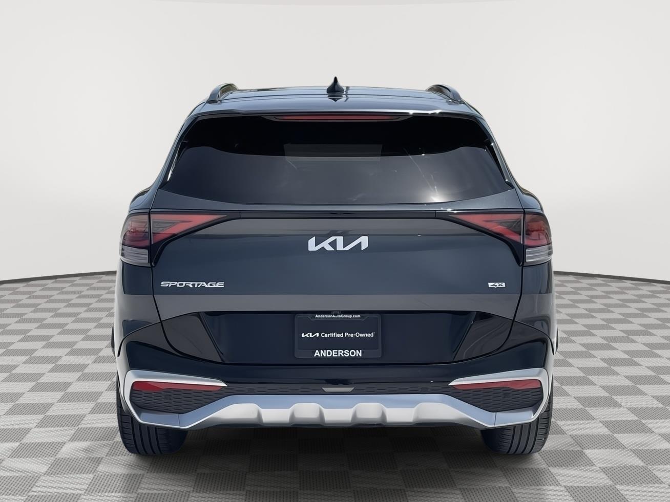 Vehicle photo 5