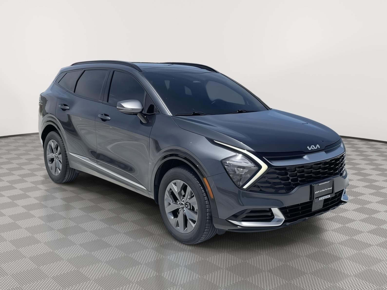 Vehicle photo 8