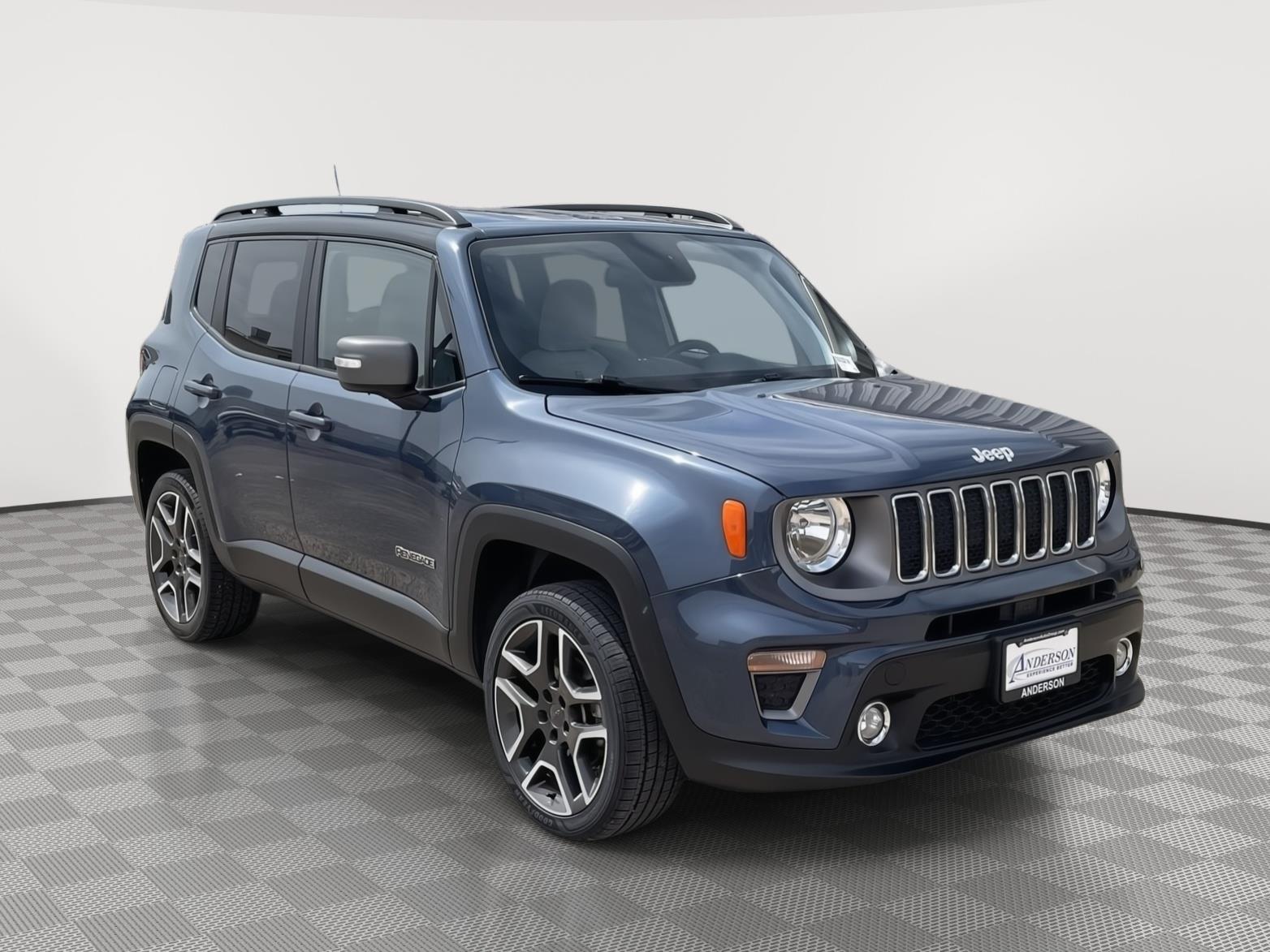 Vehicle photo 8