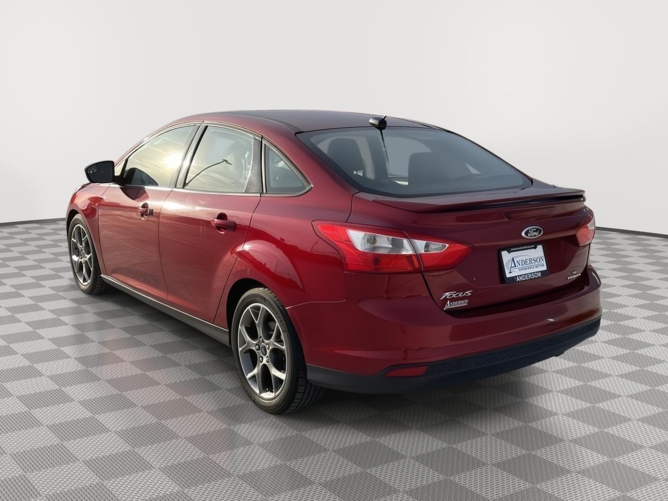 Vehicle photo 4