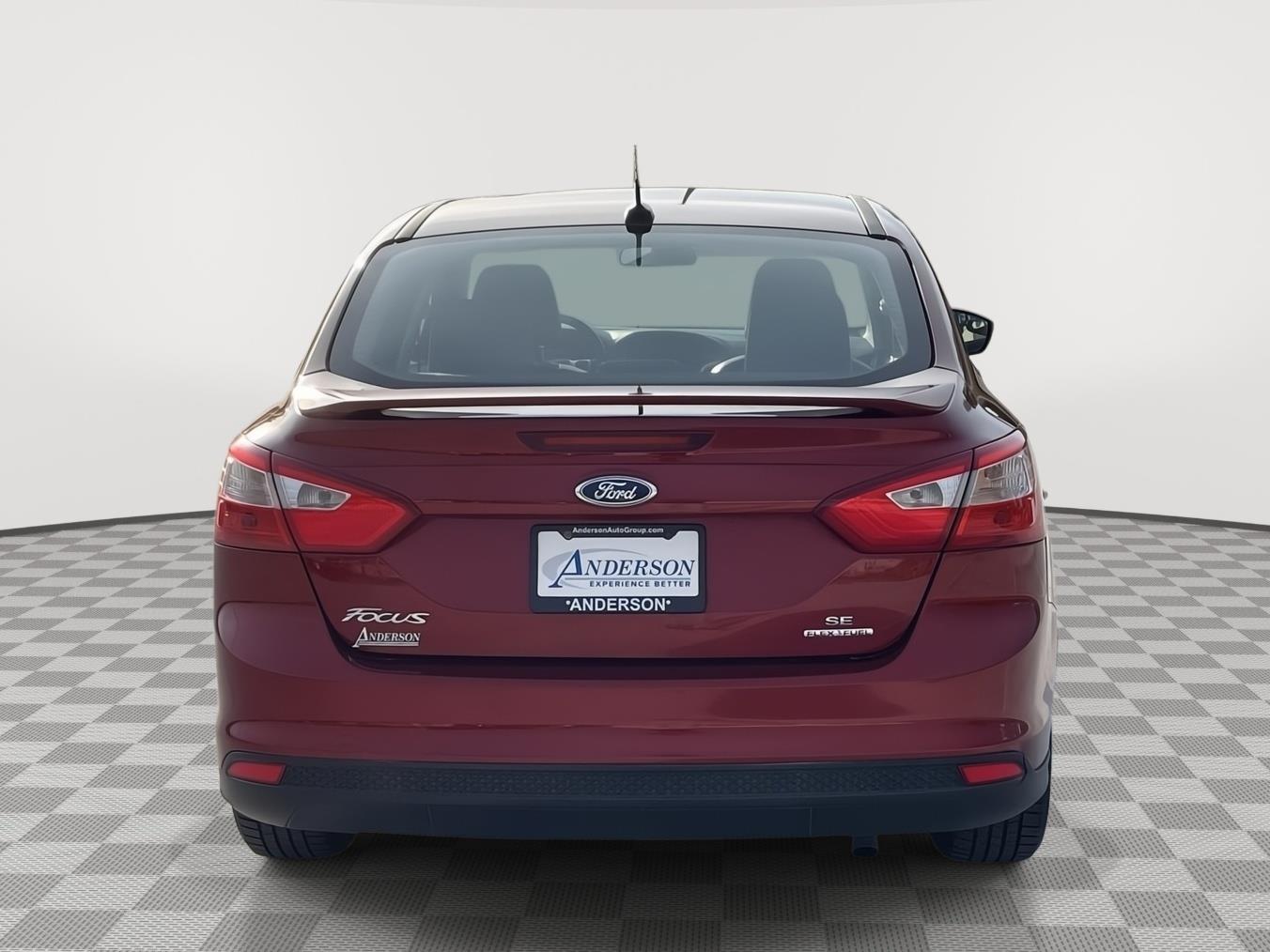 Vehicle photo 5