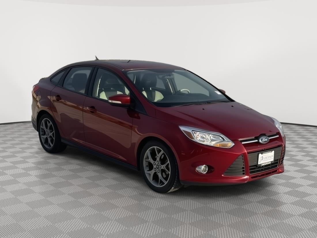 Vehicle photo 8