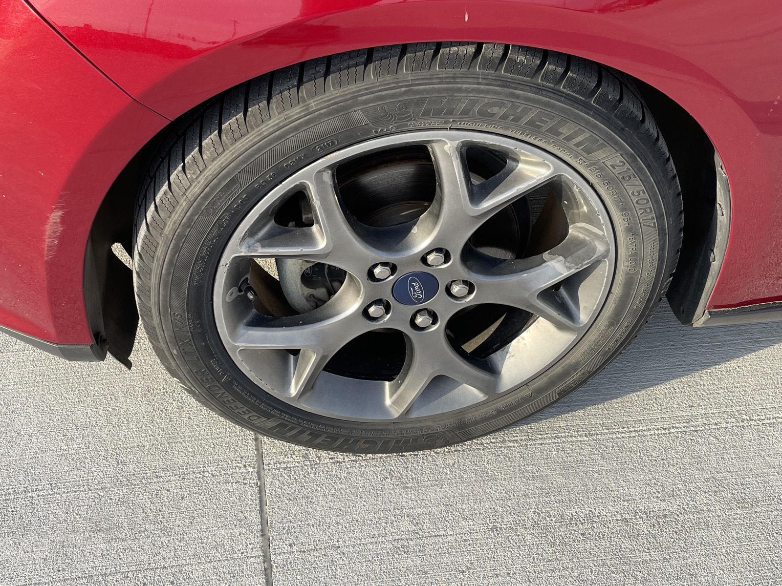 Vehicle photo 10
