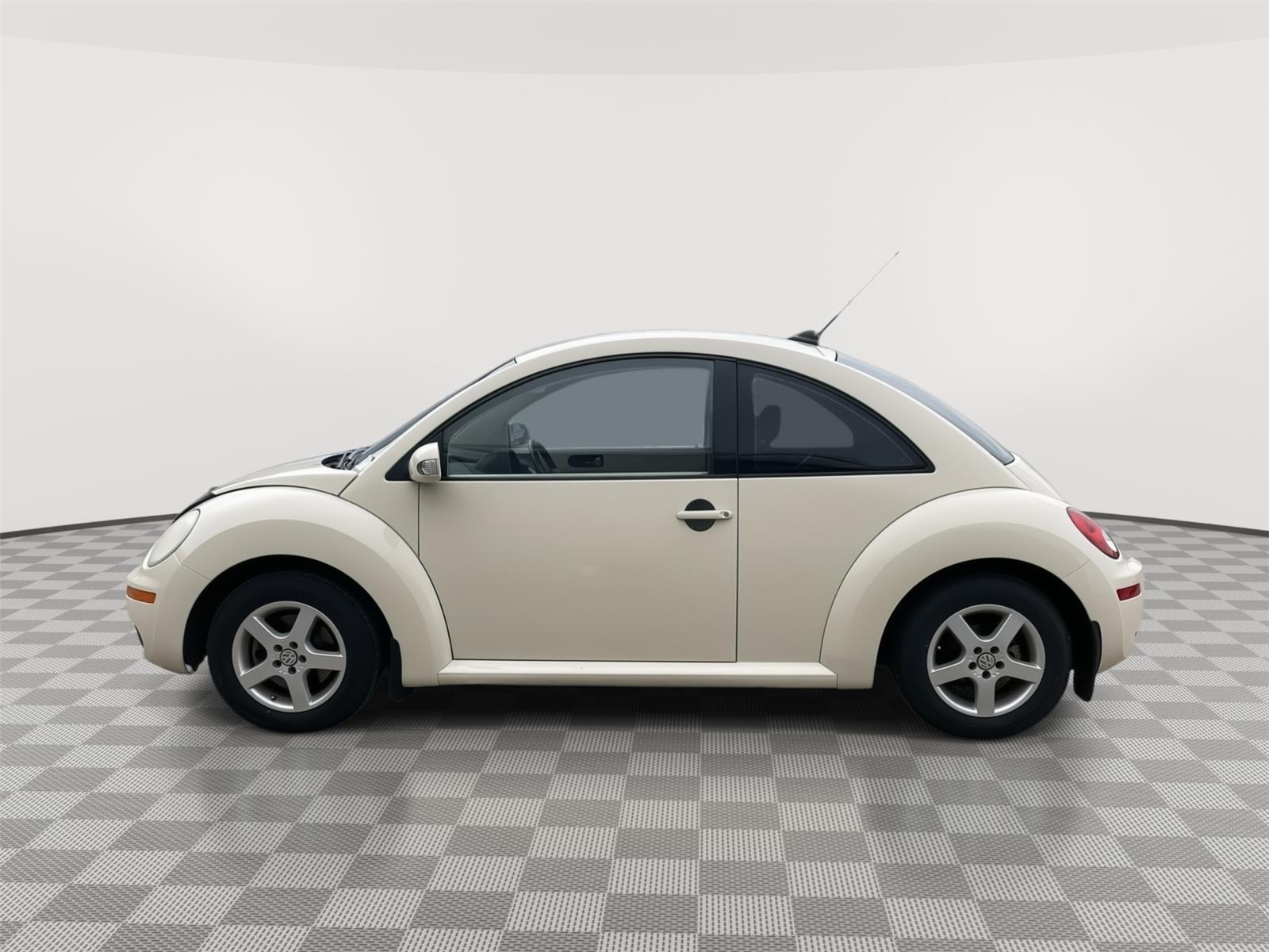 Used 2009 Volkswagen New Beetle Coupe for sale in Grand Island NE