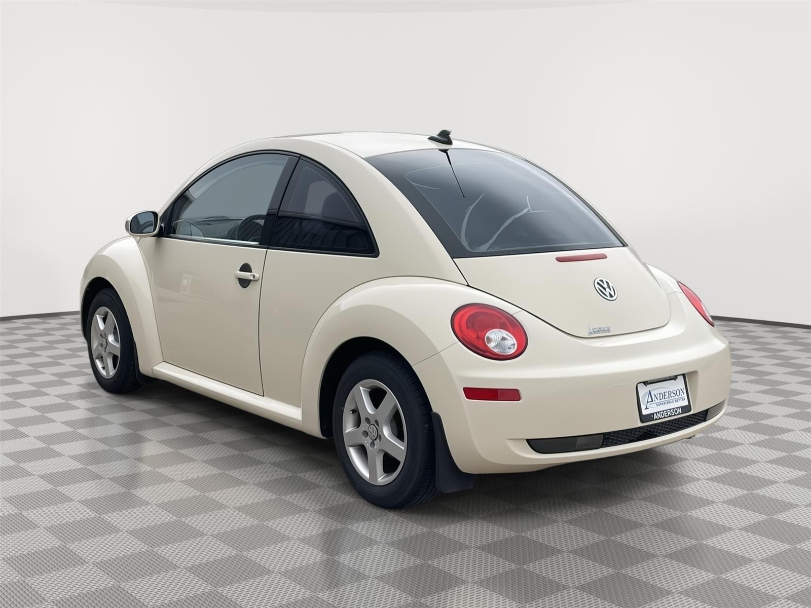 Used 2009 Volkswagen New Beetle Coupe for sale in Grand Island NE