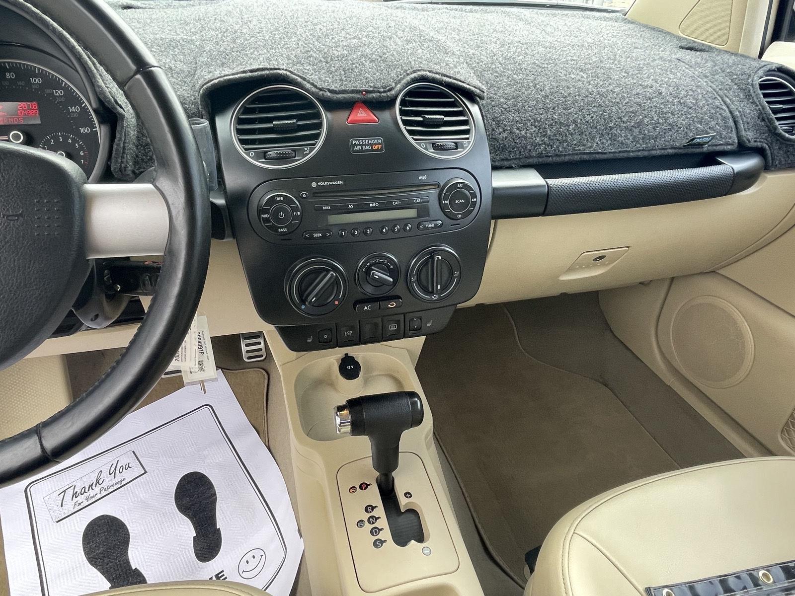 Used 2009 Volkswagen New Beetle Coupe for sale in Grand Island NE