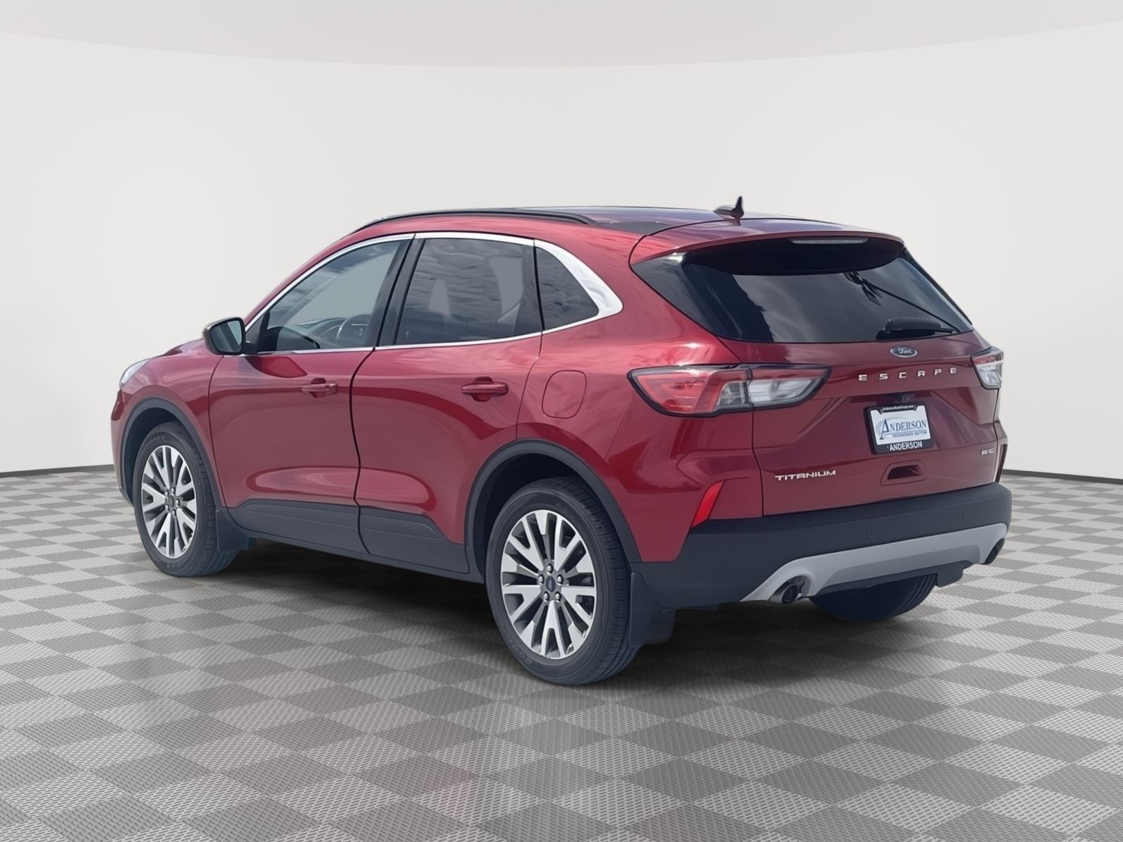Vehicle photo 4