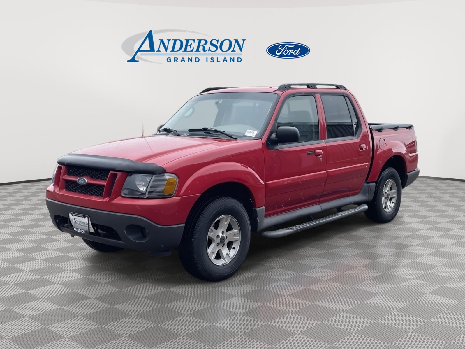 2005 Ford Explorer Sport Trac XLS 4WD Crew Cab Pickup Truck Four-Wheel Drive 5-Speed Automatic Overdrive