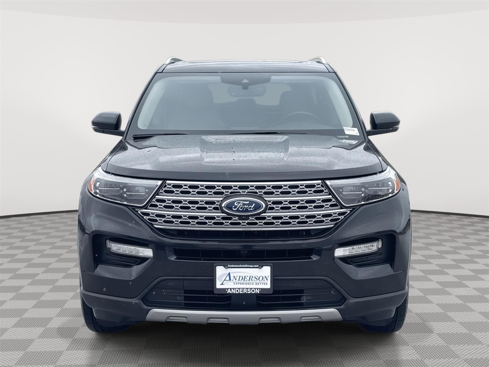 Vehicle photo 9