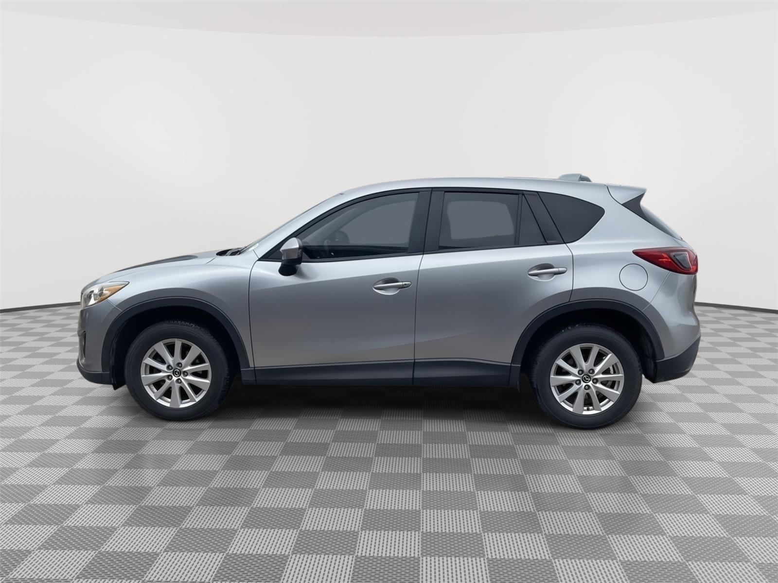 Vehicle photo 2