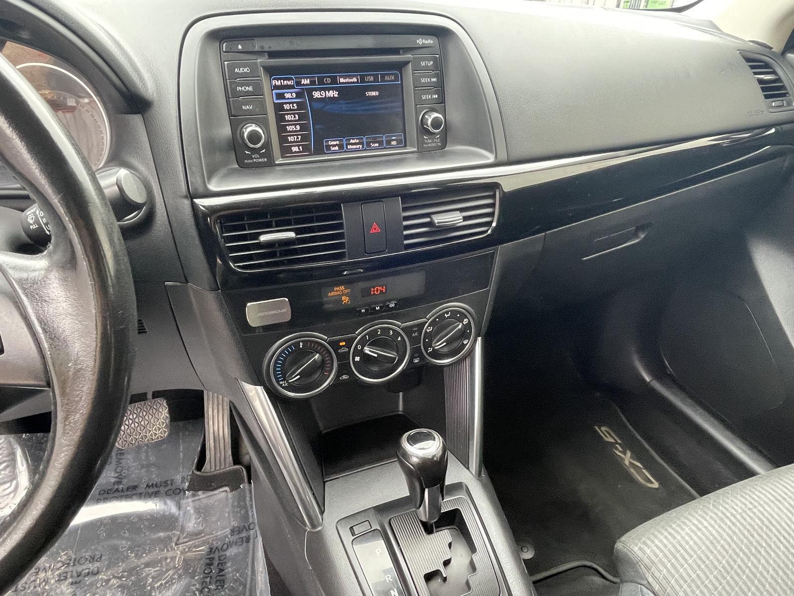 Vehicle photo 14