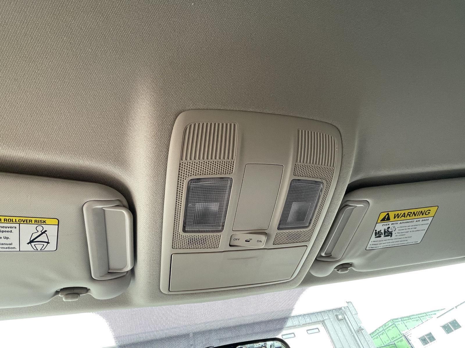 Vehicle photo 16