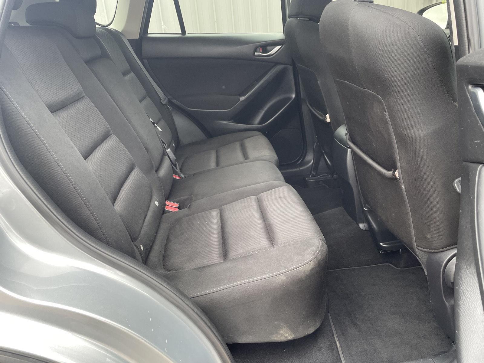 Vehicle photo 18