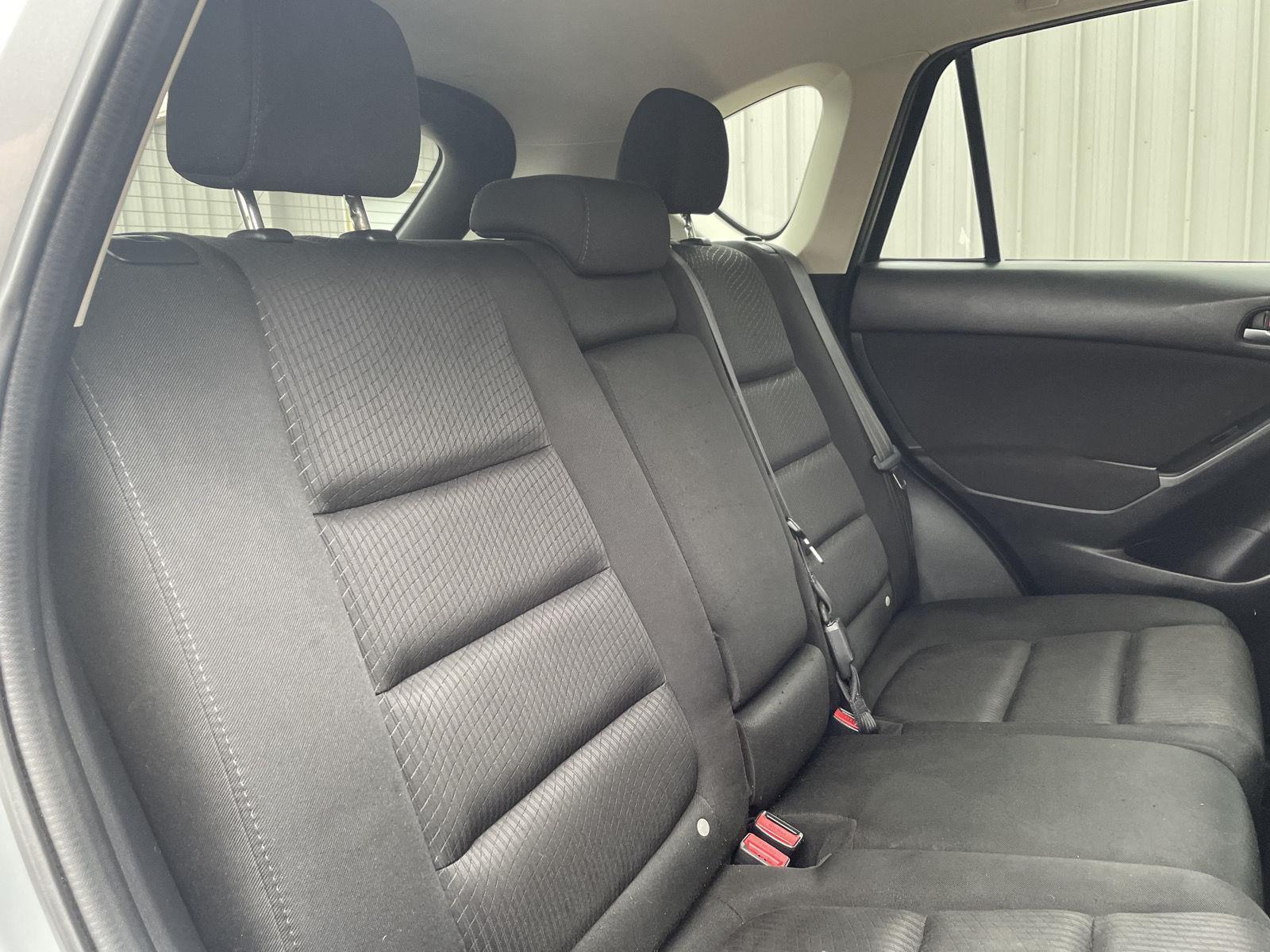 Vehicle photo 19
