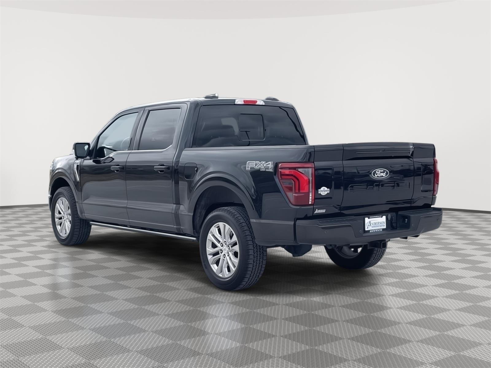 Vehicle photo 4