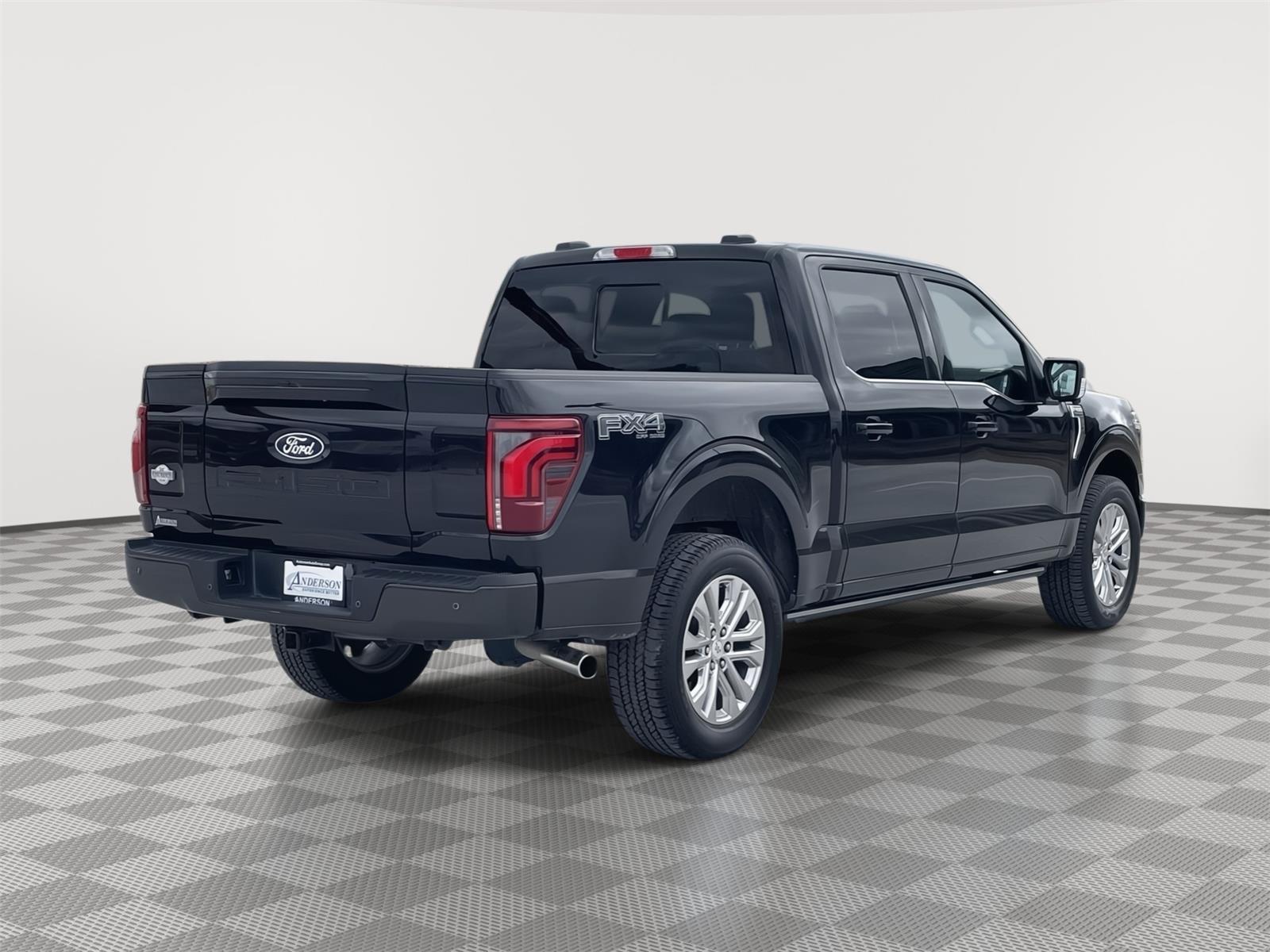 Vehicle photo 6