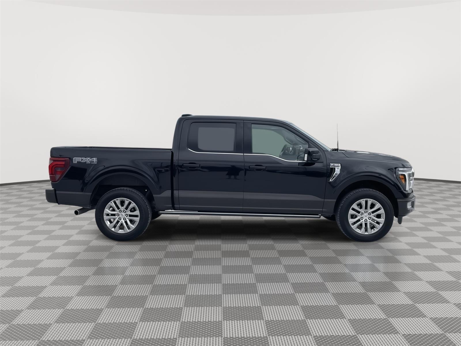 Vehicle photo 7