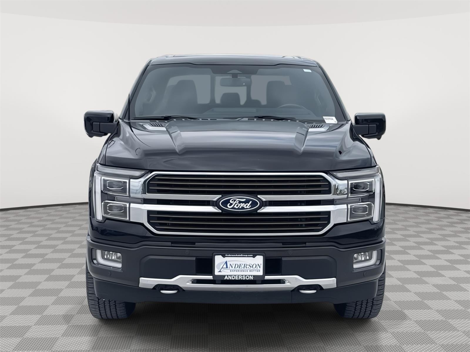Vehicle photo 9