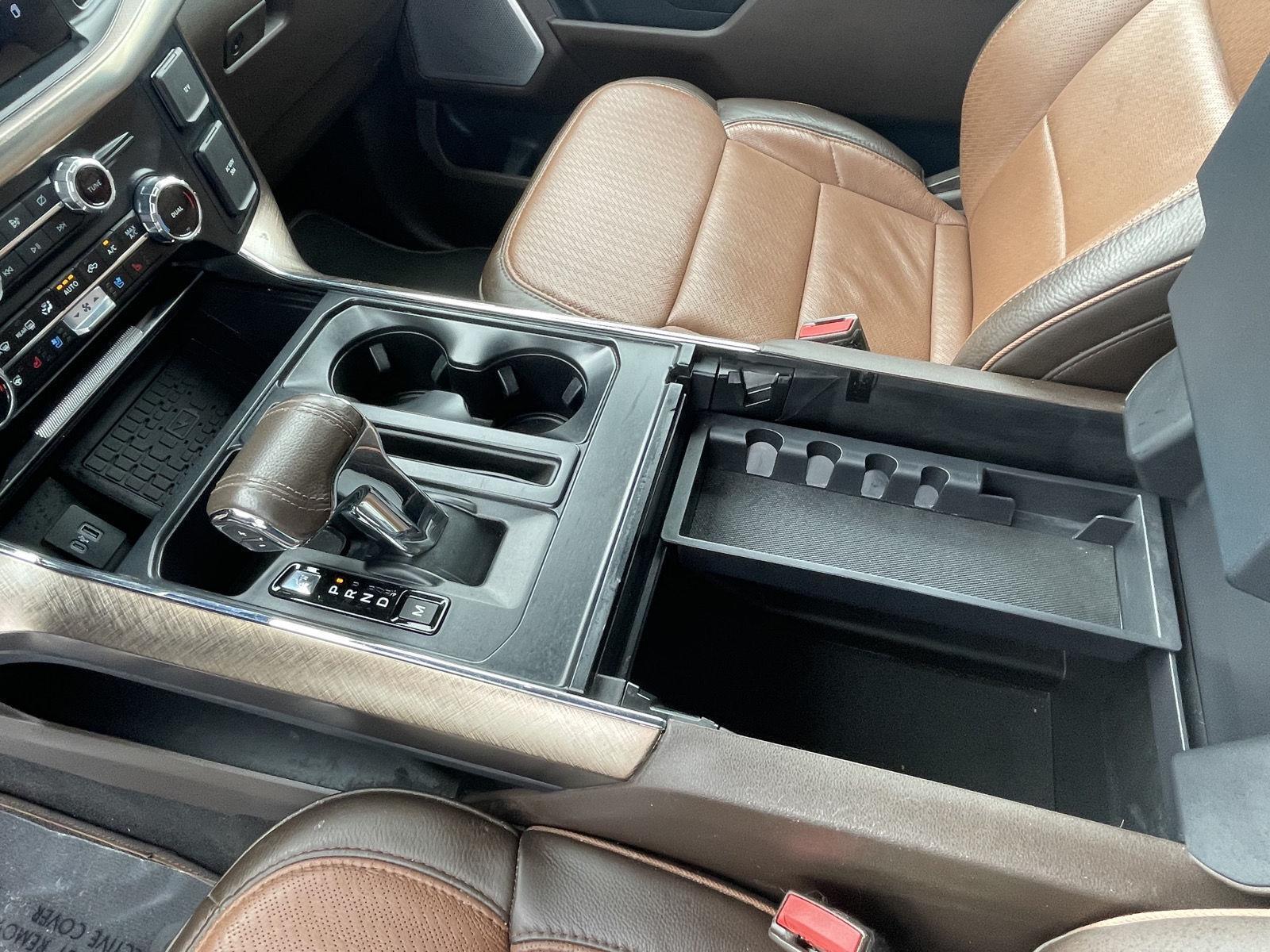 Vehicle photo 16