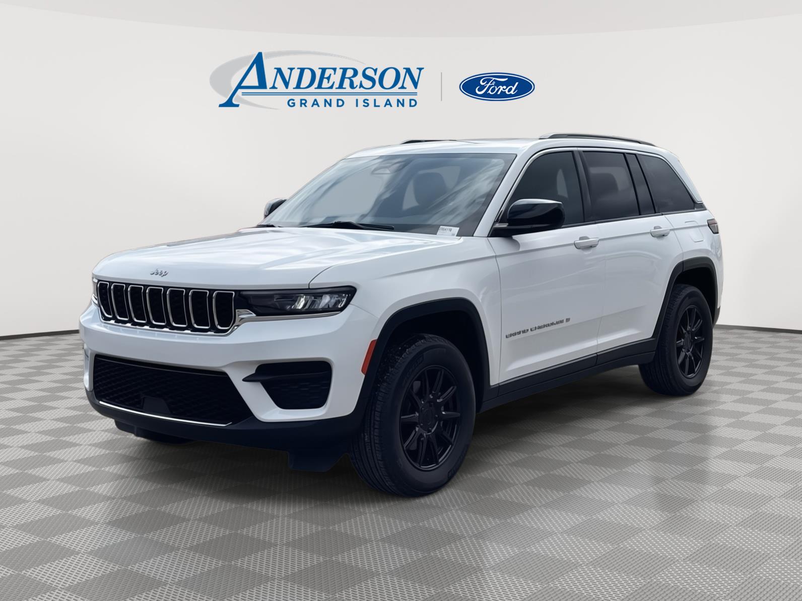 2025 Jeep Grand Cherokee Laredo X 4WD