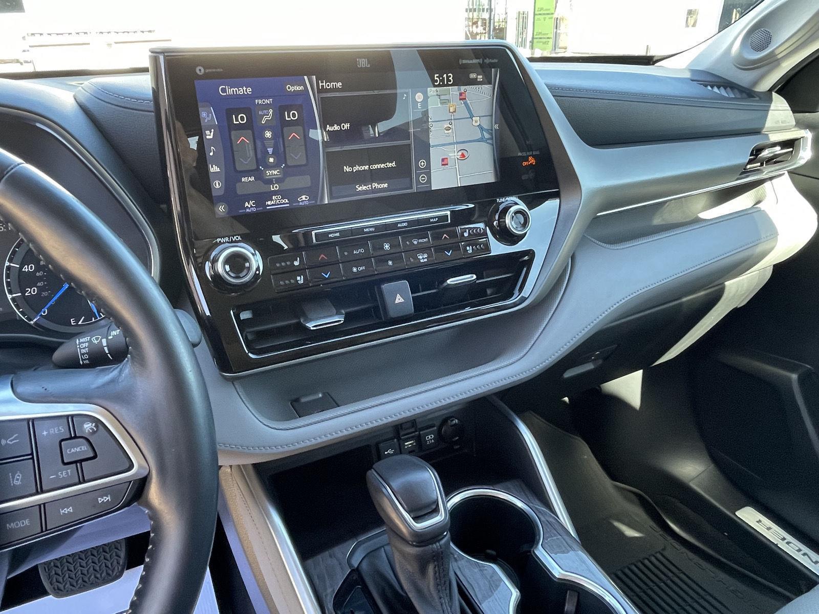 Pre-Owned 2021 Toyota Highlander Hybrid for sale in Grand Island NE