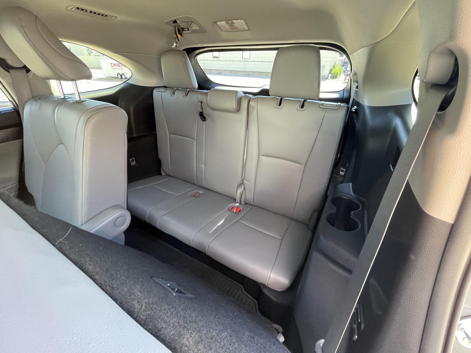 Pre-Owned 2021 Toyota Highlander Hybrid for sale in Grand Island NE