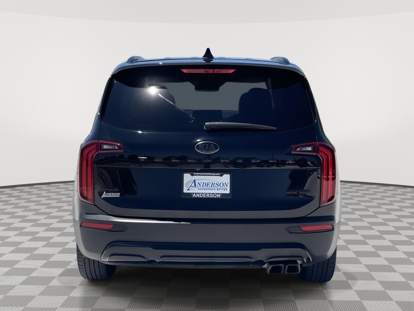 Vehicle photo 5