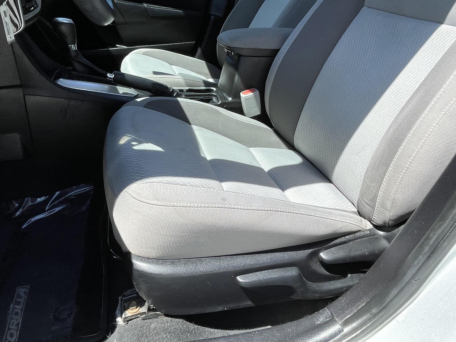 Vehicle photo 13