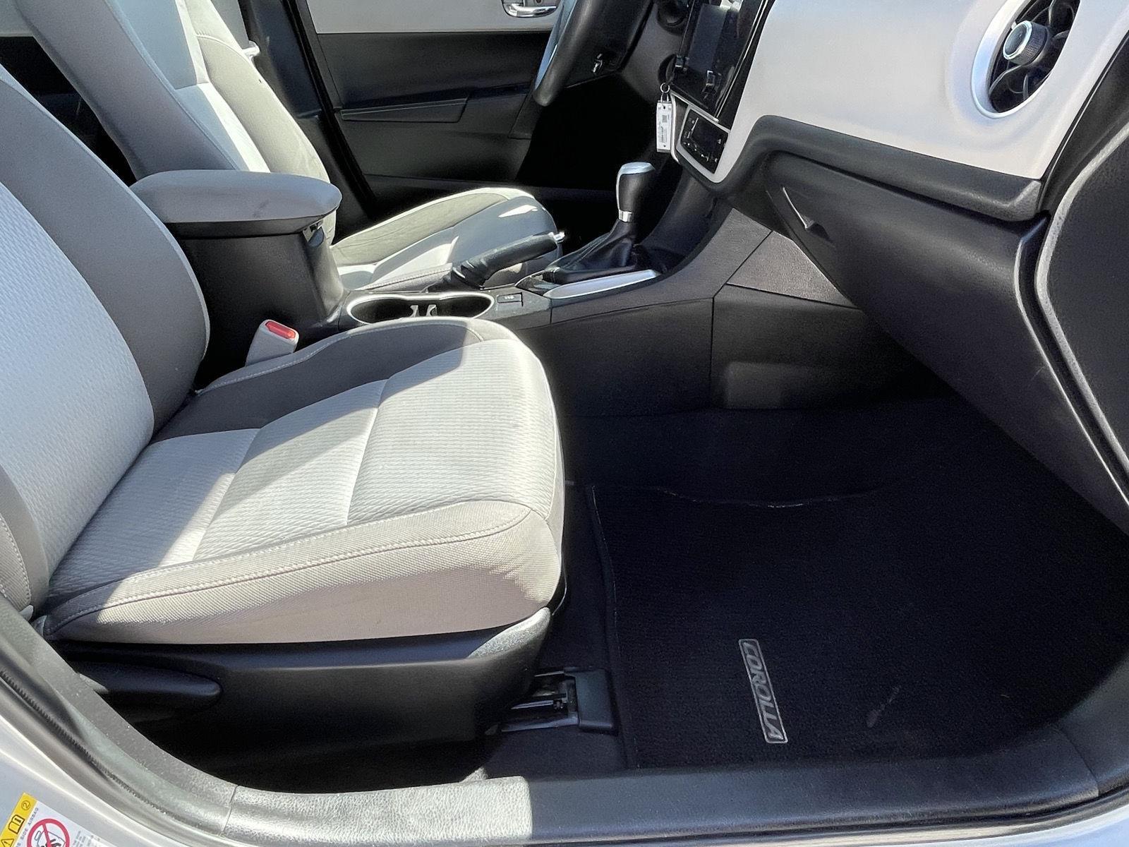 Vehicle photo 16
