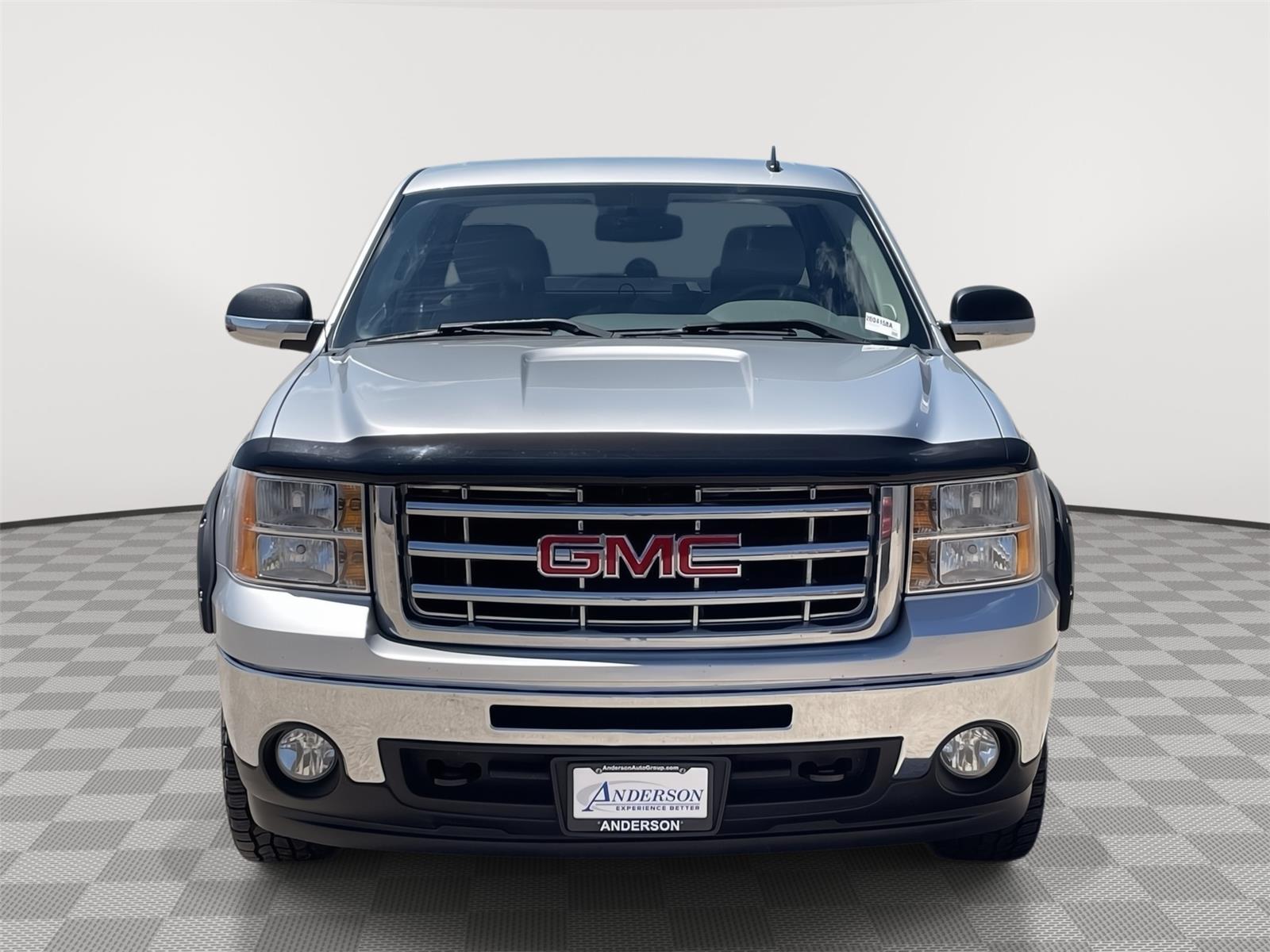 Vehicle photo 9